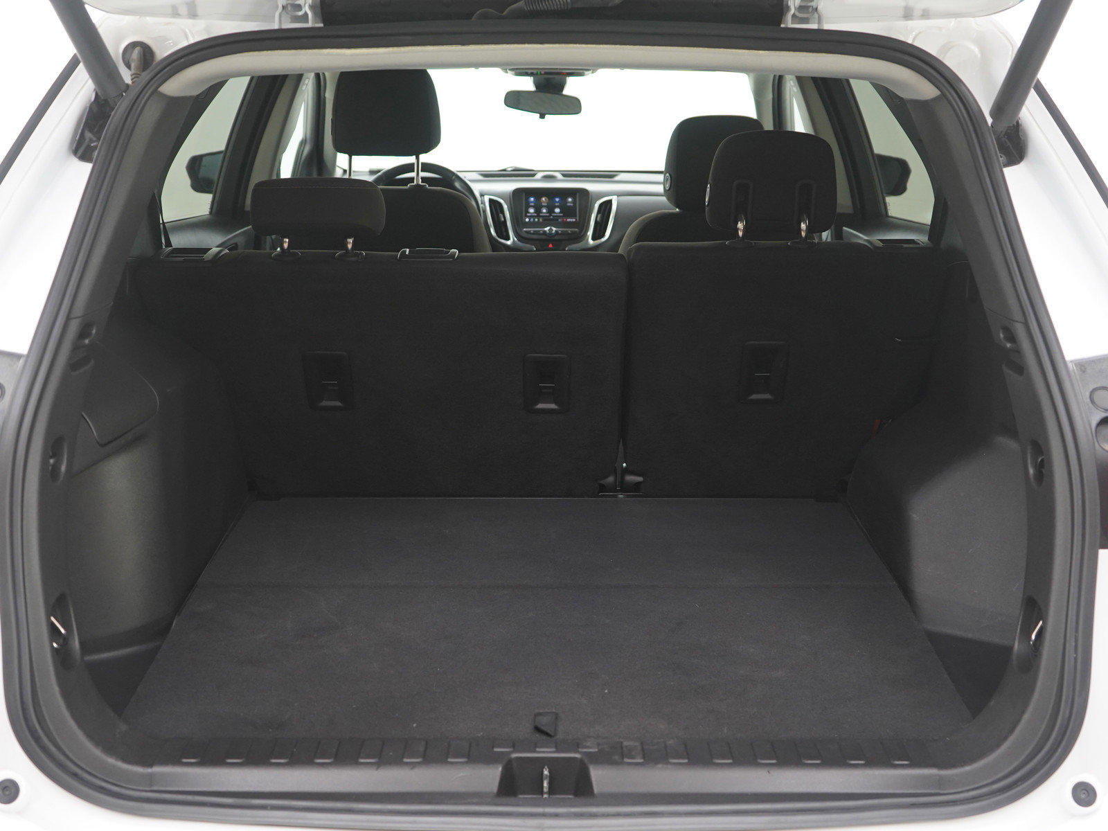 Used 2020 Chevrolet Equinox LT image 18