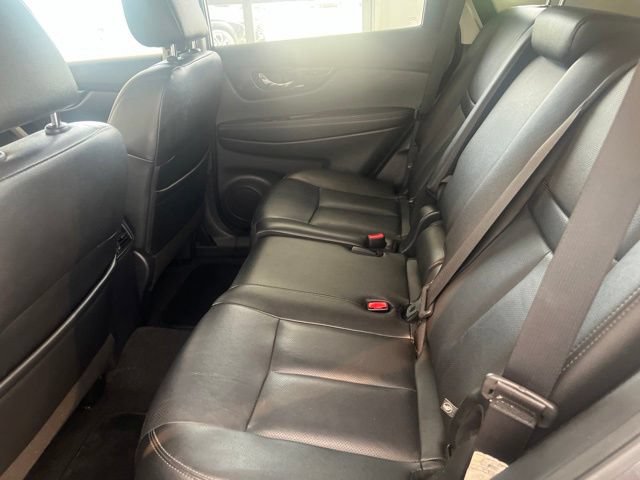 Used 2019 Nissan Rogue SL AWD/4WD image 25