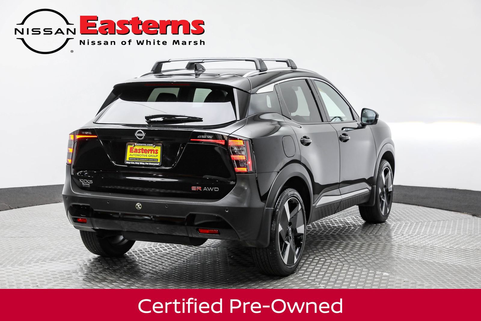 Used 2025 Nissan Kicks SR image 7