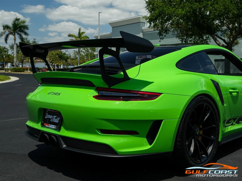 Used 2019 Porsche 911 GT3 RS w/ Weissach Package RWD image 61