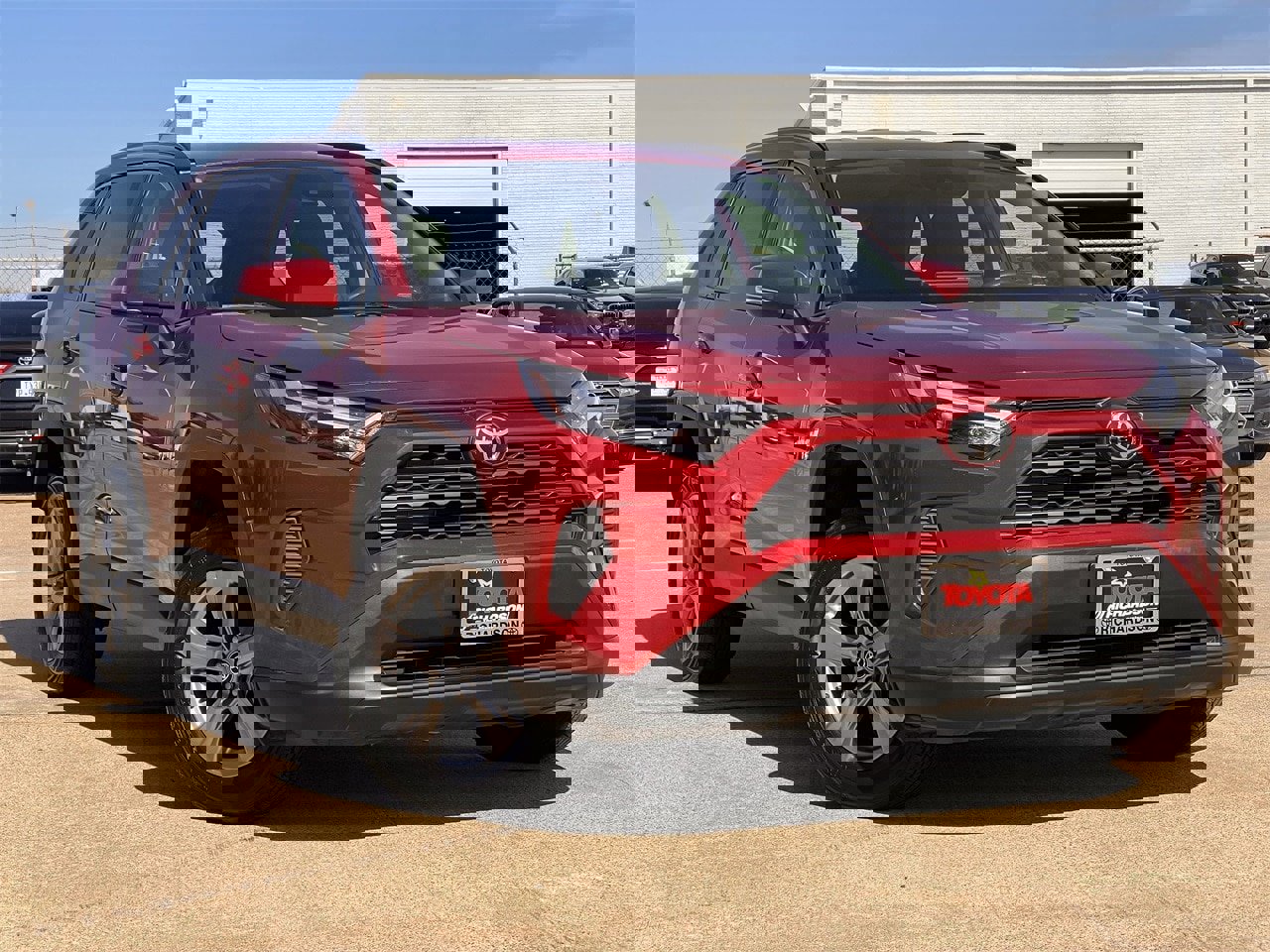 Used 2025 Toyota RAV4 XLE image 2