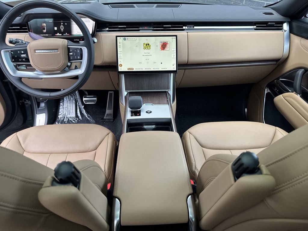 New 2026 Land Rover Range Rover Long Wheelbase SE AWD/4WD image 20