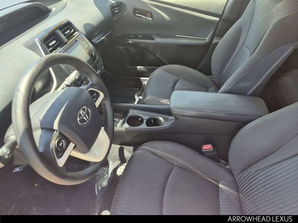 Used 2017 Toyota Prius Two w/ Prius Two Safety Plus Package FWD image 11