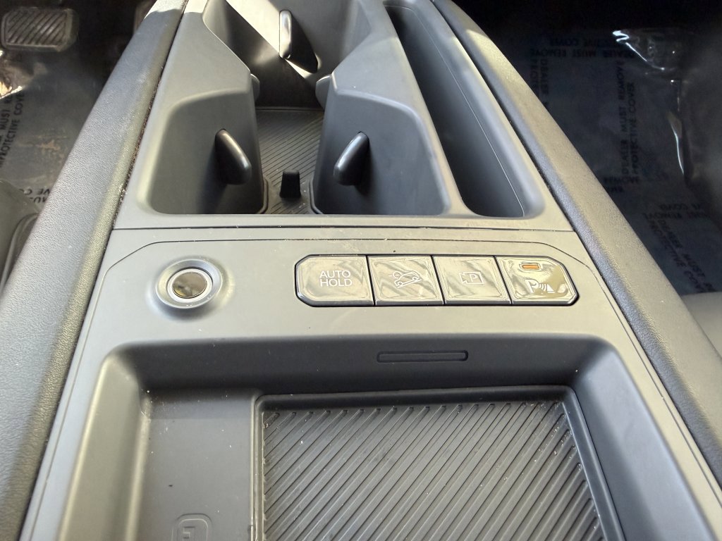 Used 2024 Kia EV9 Light Long Range RWD image 25