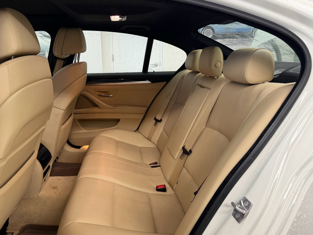 Used 2012 BMW 550i Sedan image 8