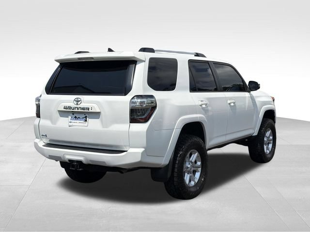 Used 2021 Toyota 4Runner SR5 Premium w/ Moonroof Package AWD/4WD image 8
