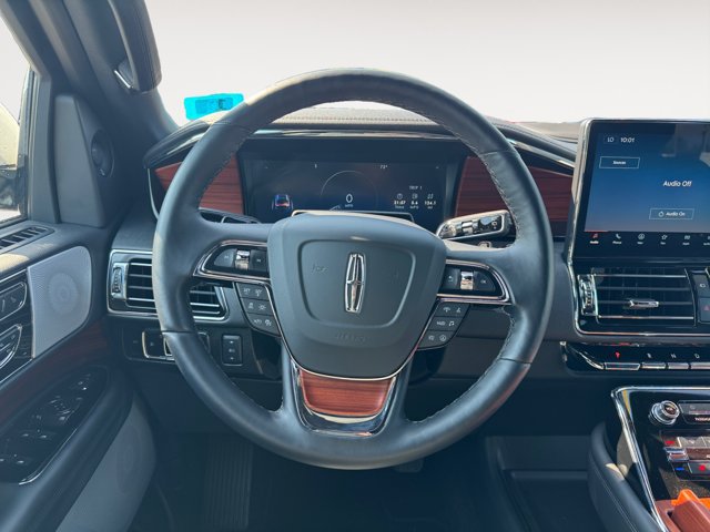 Used 2024 Lincoln Navigator L Reserve AWD/4WD image 14