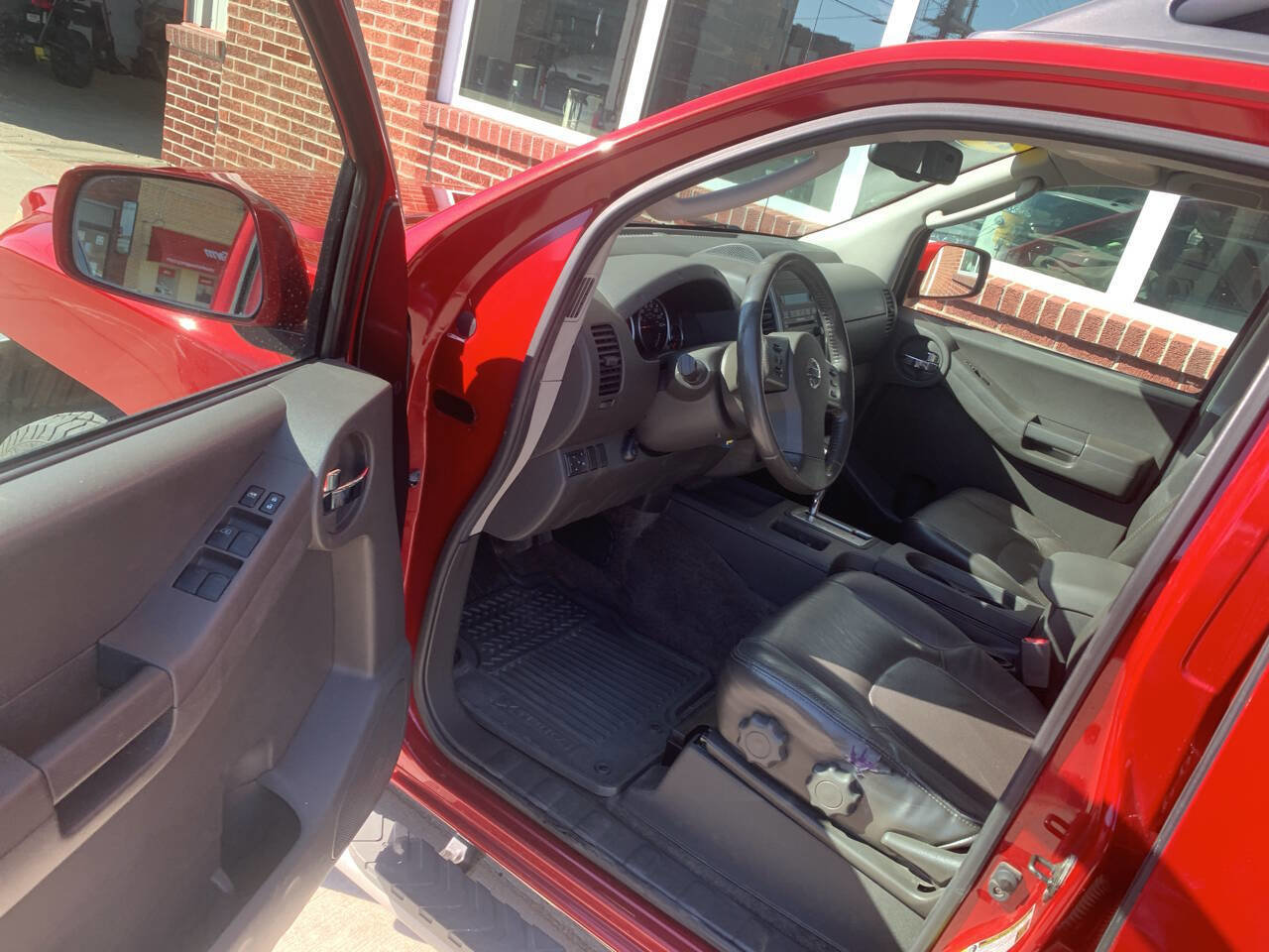 Used 2010 Nissan Xterra SE image 10