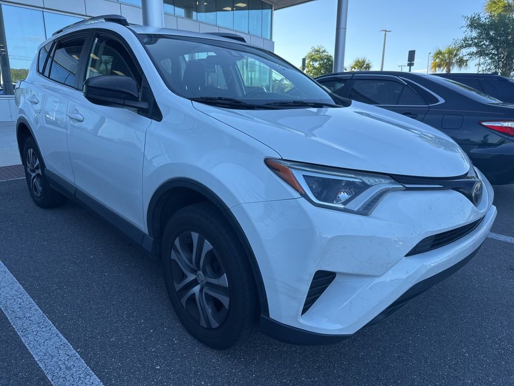 Used 2017 Toyota RAV4 LE image 2