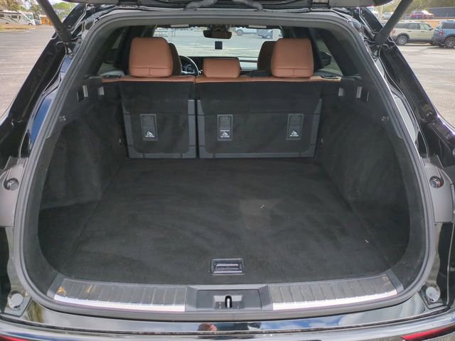 Used 2025 Toyota Crown Signia image 14