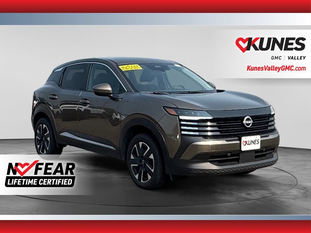 Used 2025 Nissan Kicks SV AWD/4WD video 1