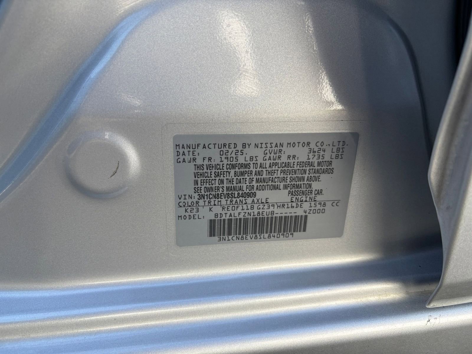 Used 2025 Nissan Versa SV image 27