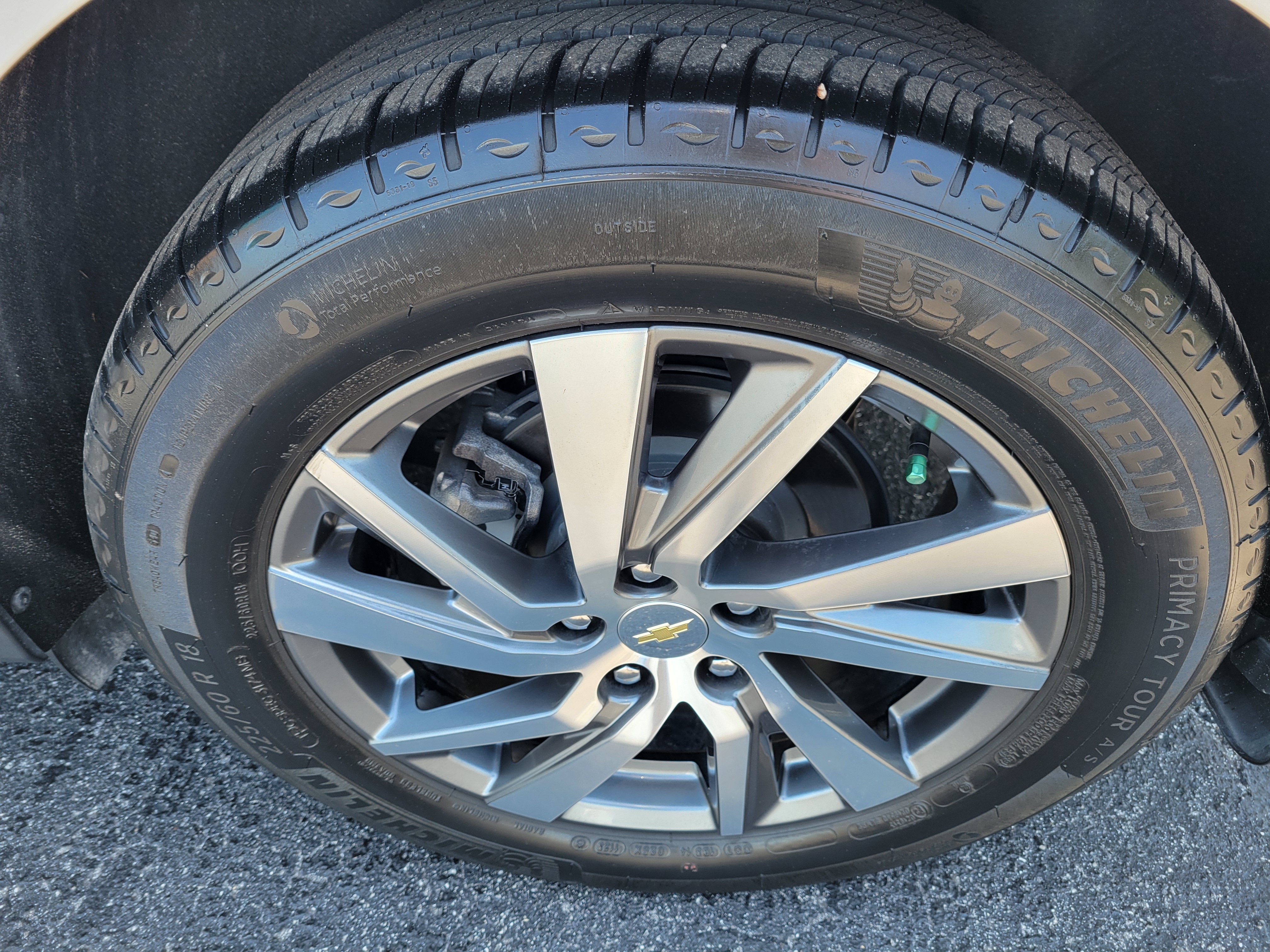 Certified 2024 Chevrolet Equinox Premier FWD image 35
