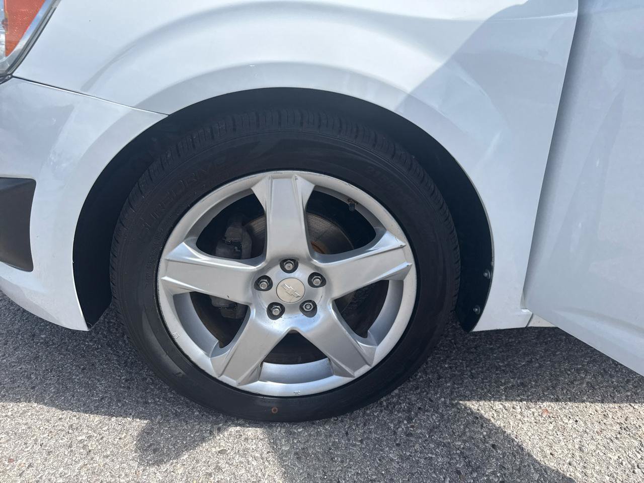 Used 2015 Chevrolet Sonic LTZ FWD image 23