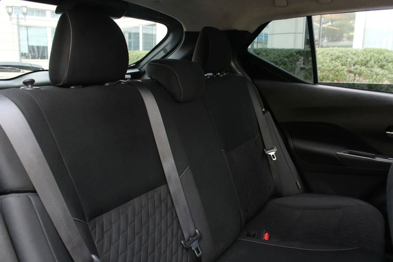 Used 2021 Nissan Kicks SV image 25