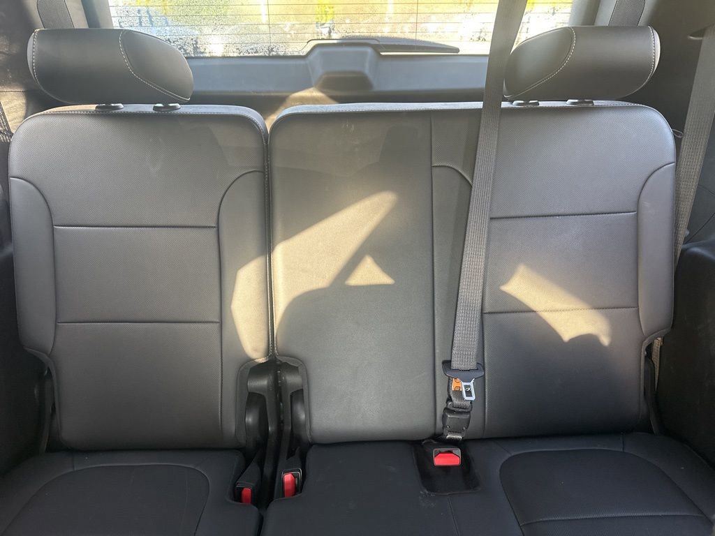 Used 2023 Chevrolet Traverse Premier image 15