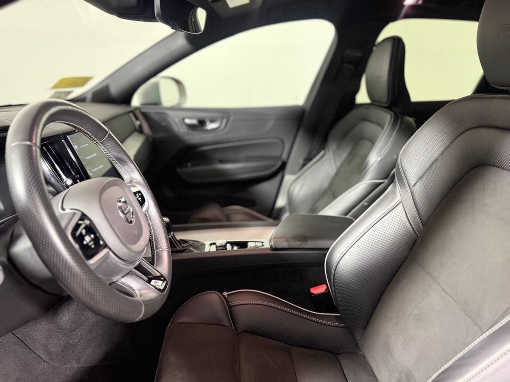 Used 2019 Volvo XC60 T5 R-Design AWD/4WD image 20