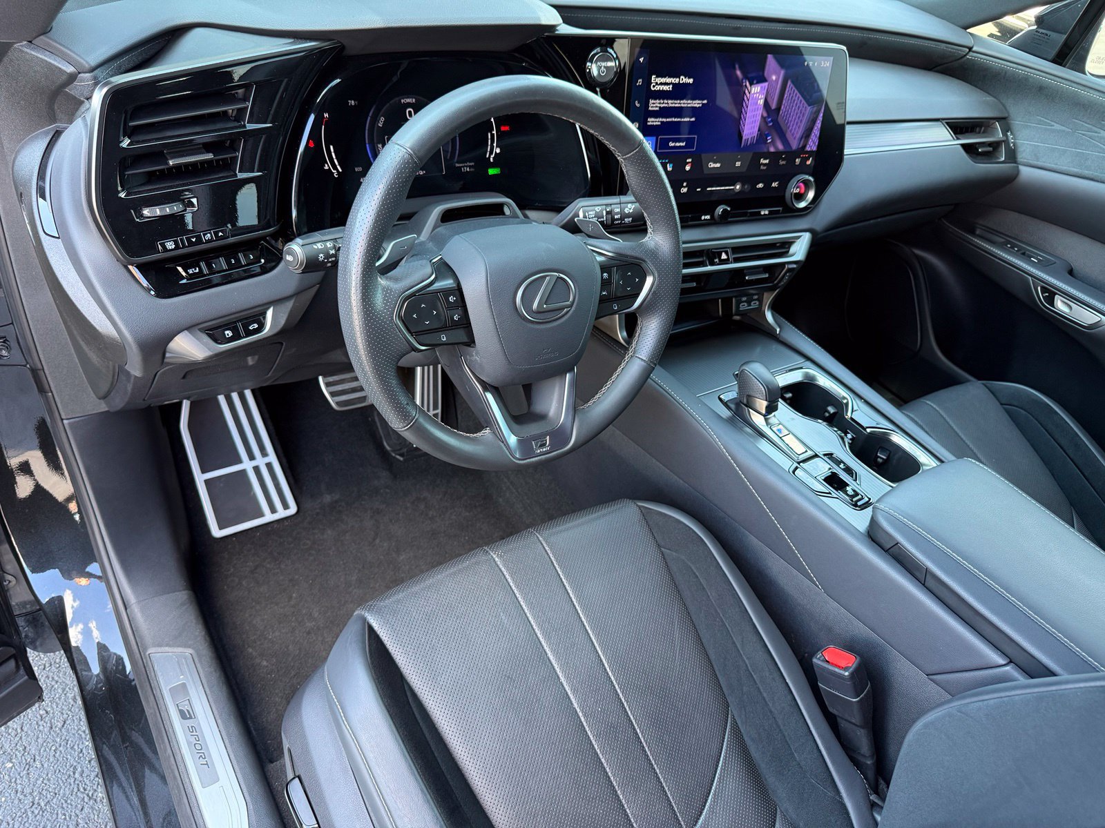 Used 2023 Lexus RX 500h F Sport w/ Accessory Package (Z1) AWD/4WD image 12