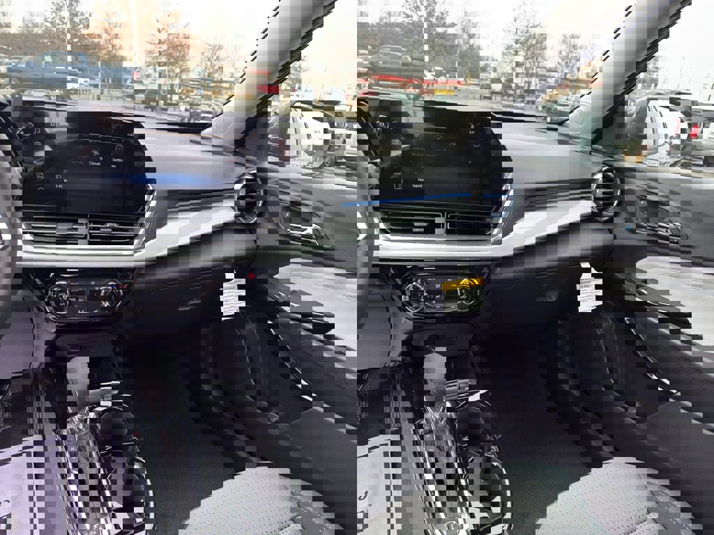 New 2026 Chevrolet Trax LT w/ Driver Confidence Package image 22