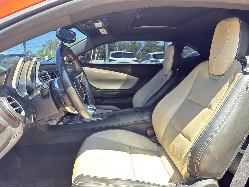 Used 2010 Chevrolet Camaro LT RWD image 11