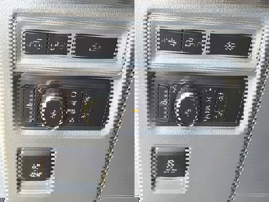 Used 2022 Ford F150 XLT w/ Equipment Group 302A High image 31