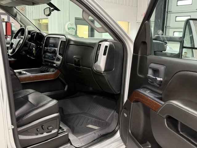 Certified 2018 GMC Sierra 2500 SLT w/ Duramax Plus Package AWD/4WD image 7