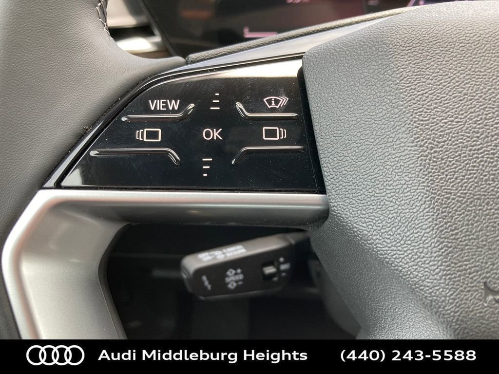 Used 2025 Audi Q5 Premium w/ Convenience Package image 33