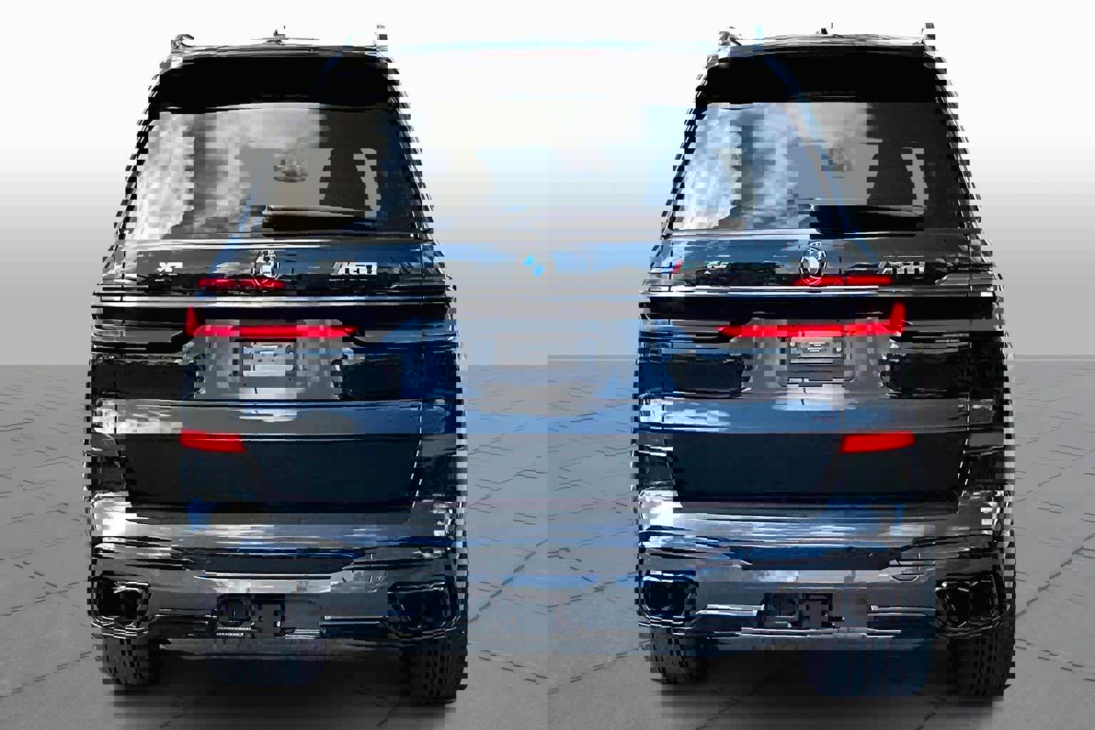 Certified 2024 BMW X7 M60i w/ Executive Package image 5