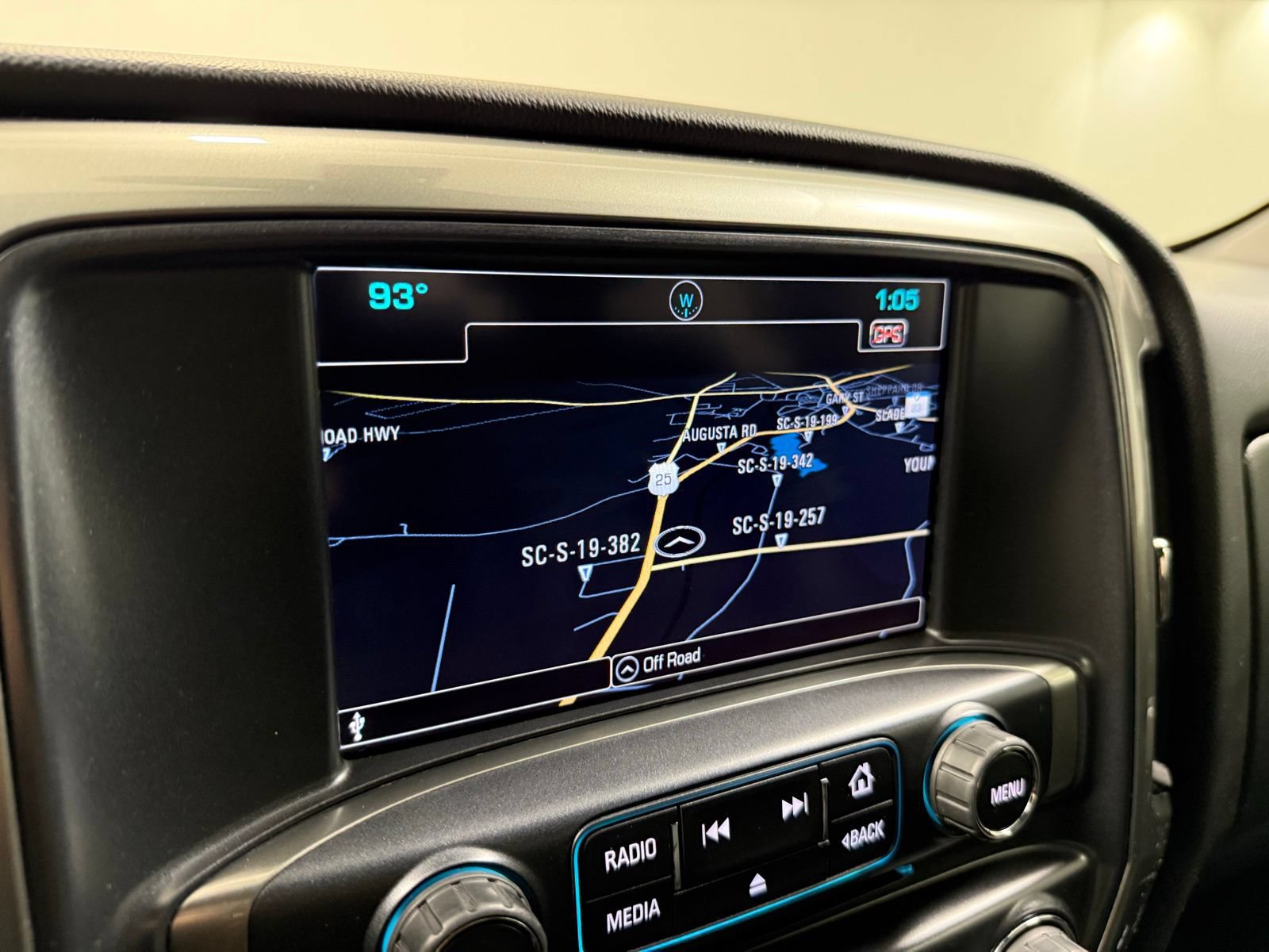 Used 2018 Chevrolet Silverado 1500 LT w/ All Star Edition AWD/4WD image 19