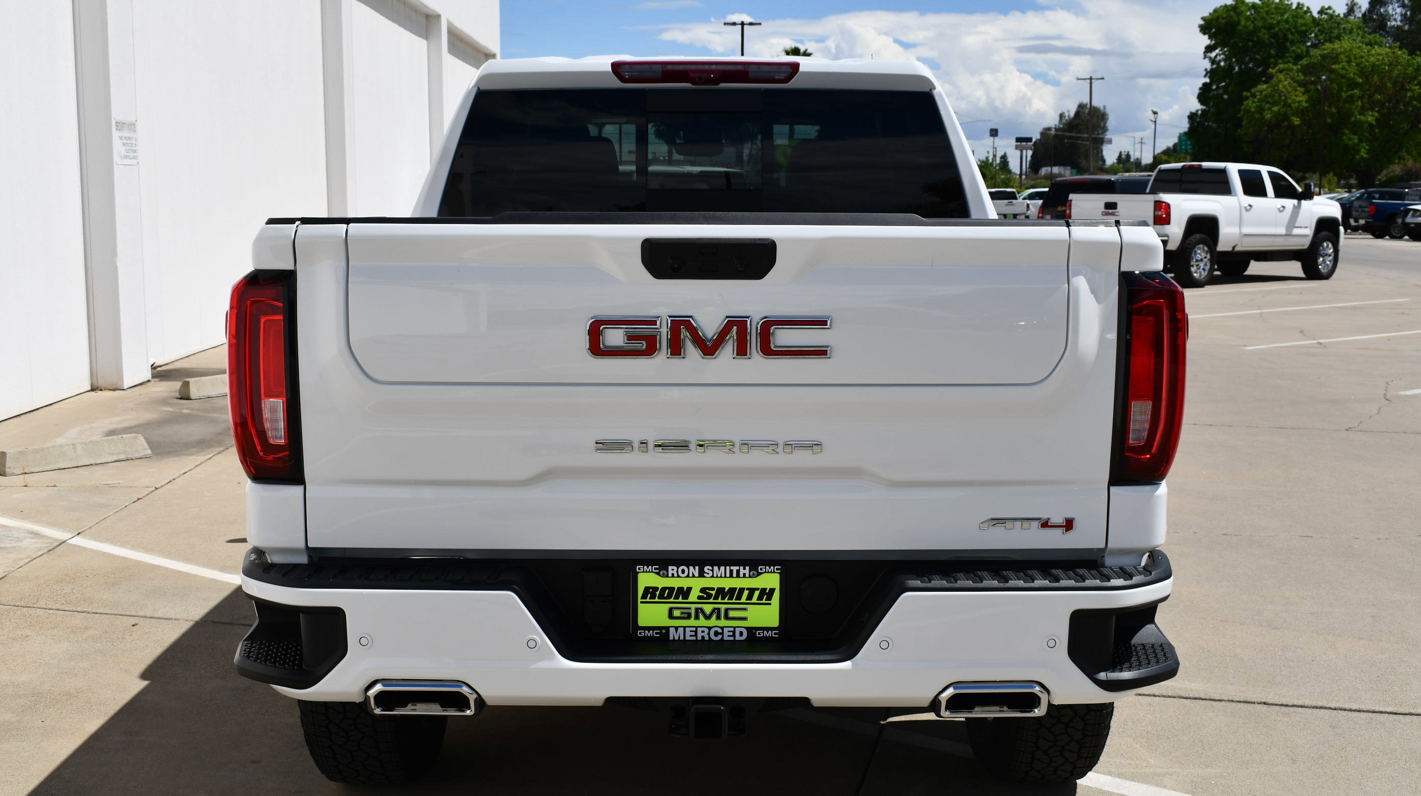 New 2026 GMC Sierra 1500 AT4 w/ AT4 Premium Package image 8