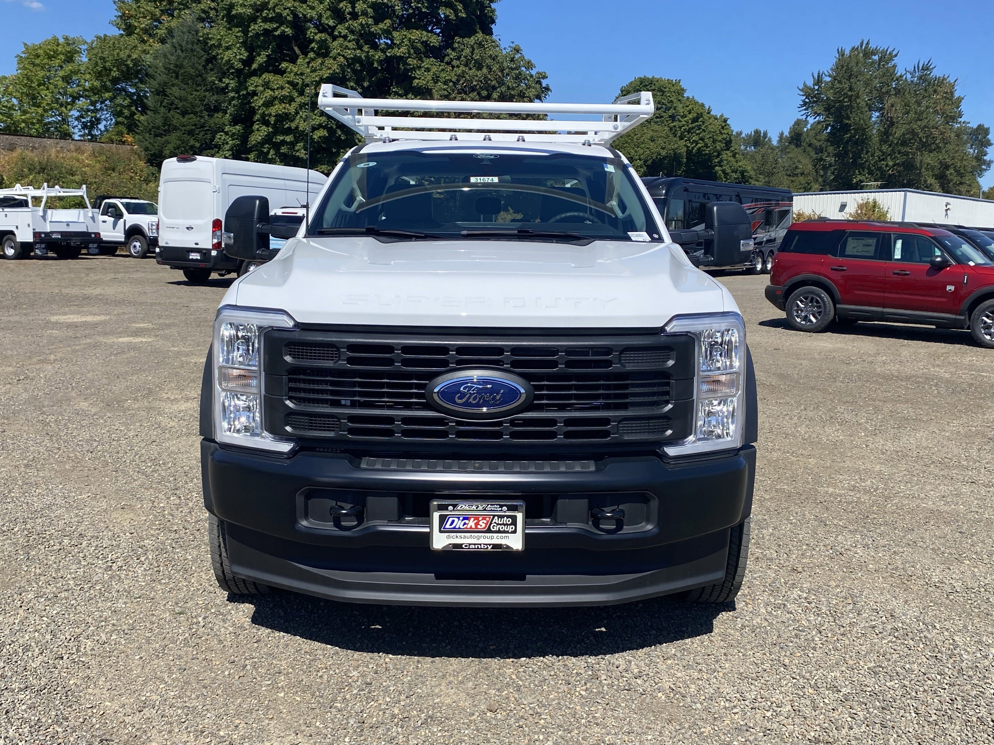 New 2025 Ford F550 4x4 SuperCab Super Duty image 7