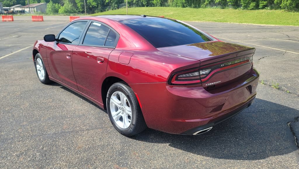 Used 2021 Dodge Charger SXT w/ Leather Interior Group RWD image 9
