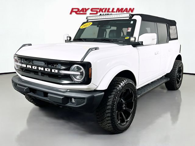 Used 2023 Ford Bronco Outer Banks AWD/4WD image 3