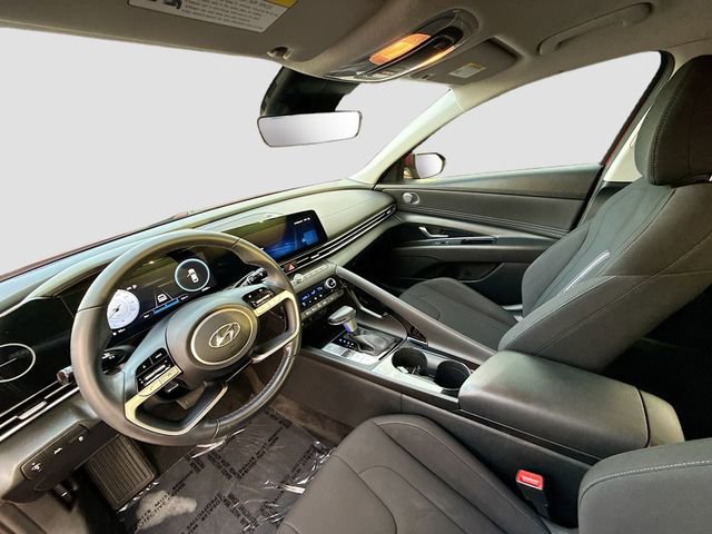 Used 2023 Hyundai Elantra SEL w/ Convenience Package image 21