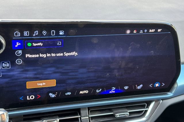 Certified 2024 Chevrolet Equinox EV LT image 25