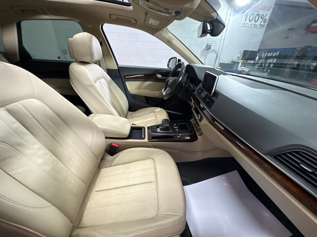 Used 2018 Audi Q5 2.0T Premium Plus w/ Premium Plus Package AWD/4WD image 27
