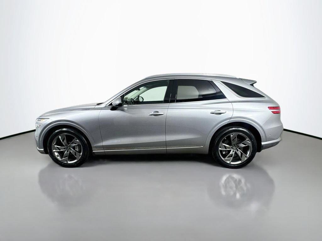Used 2023 Genesis Electrified GV70 AWD/4WD image 5