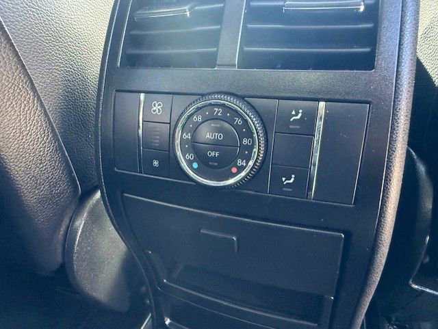 Used 2011 Mercedes-Benz GL 450 4MATIC image 24