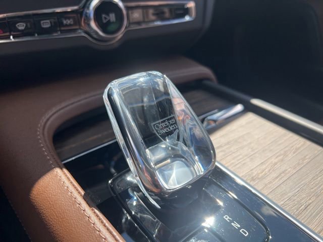 Certified 2025 Volvo V90 B6 Cross Country Ultra AWD/4WD image 38