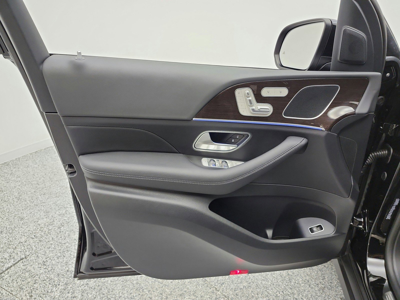 Certified 2025 Mercedes-Benz GLE 350 4MATIC image 14
