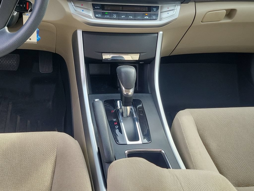 Used 2013 Honda Accord LX image 18