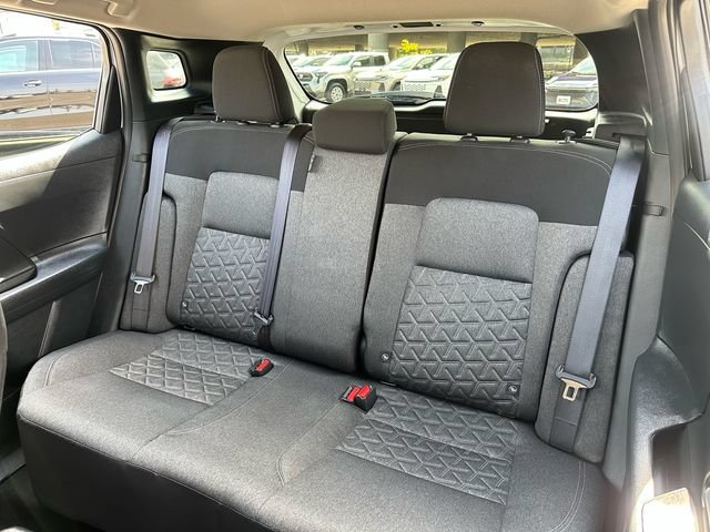Used 2025 Nissan Kicks SV AWD/4WD image 26