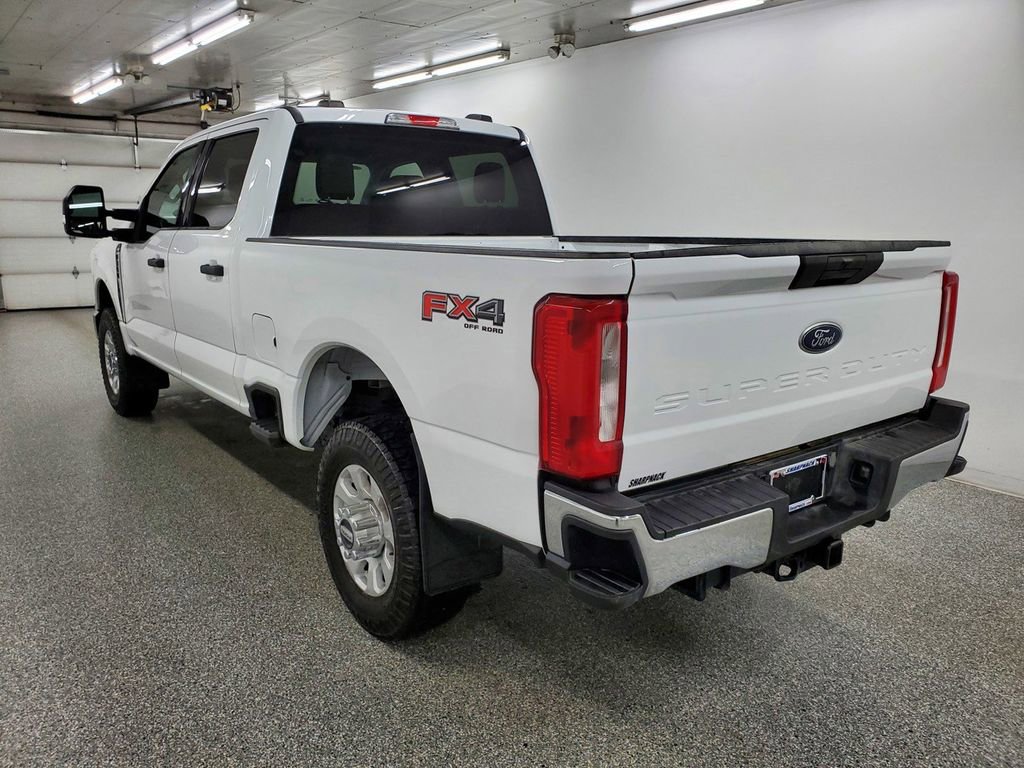 Used 2023 Ford F350 XLT w/ FX4 Off-Road Package image 7