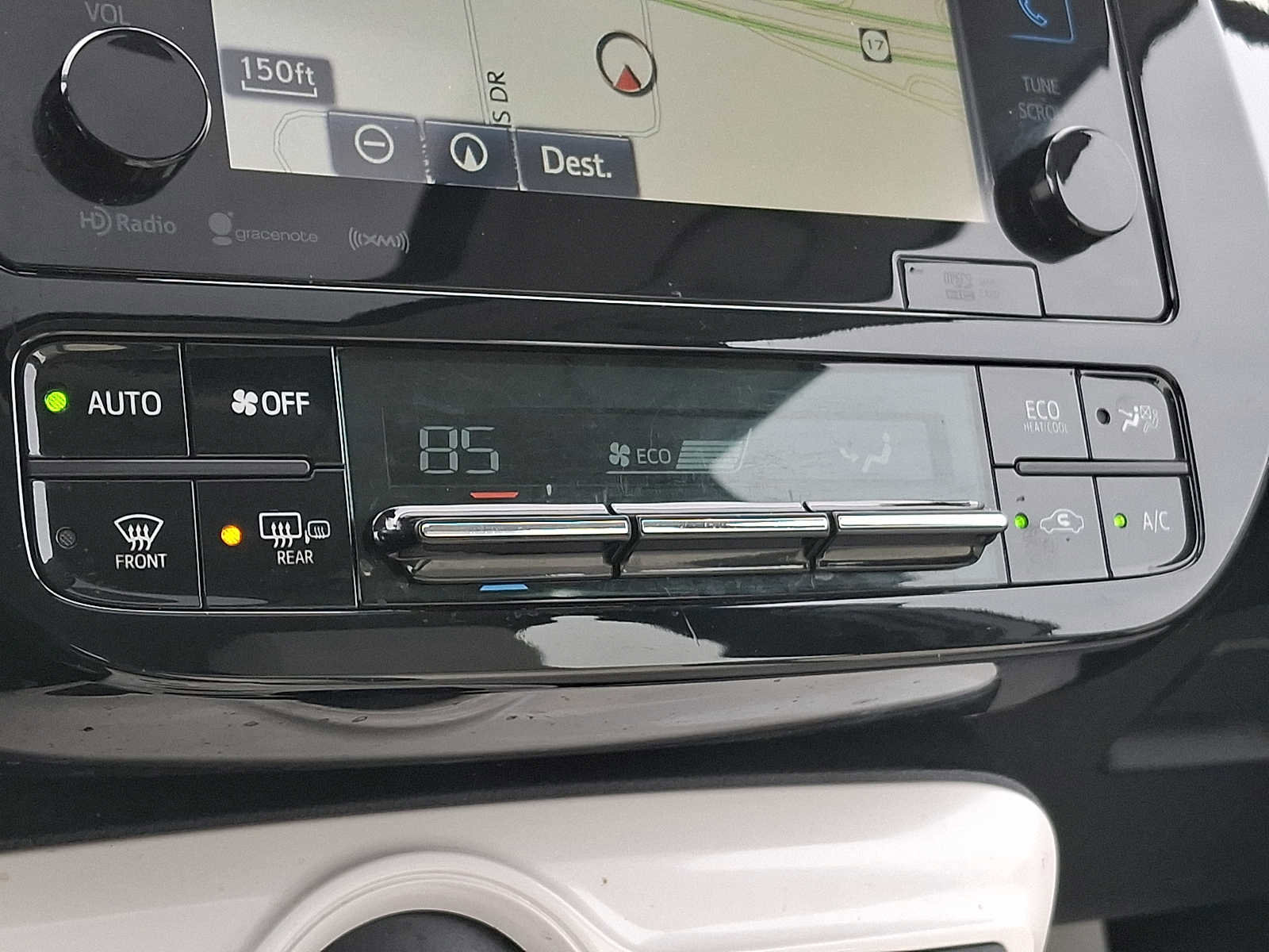 Used 2016 Toyota Prius Four image 14