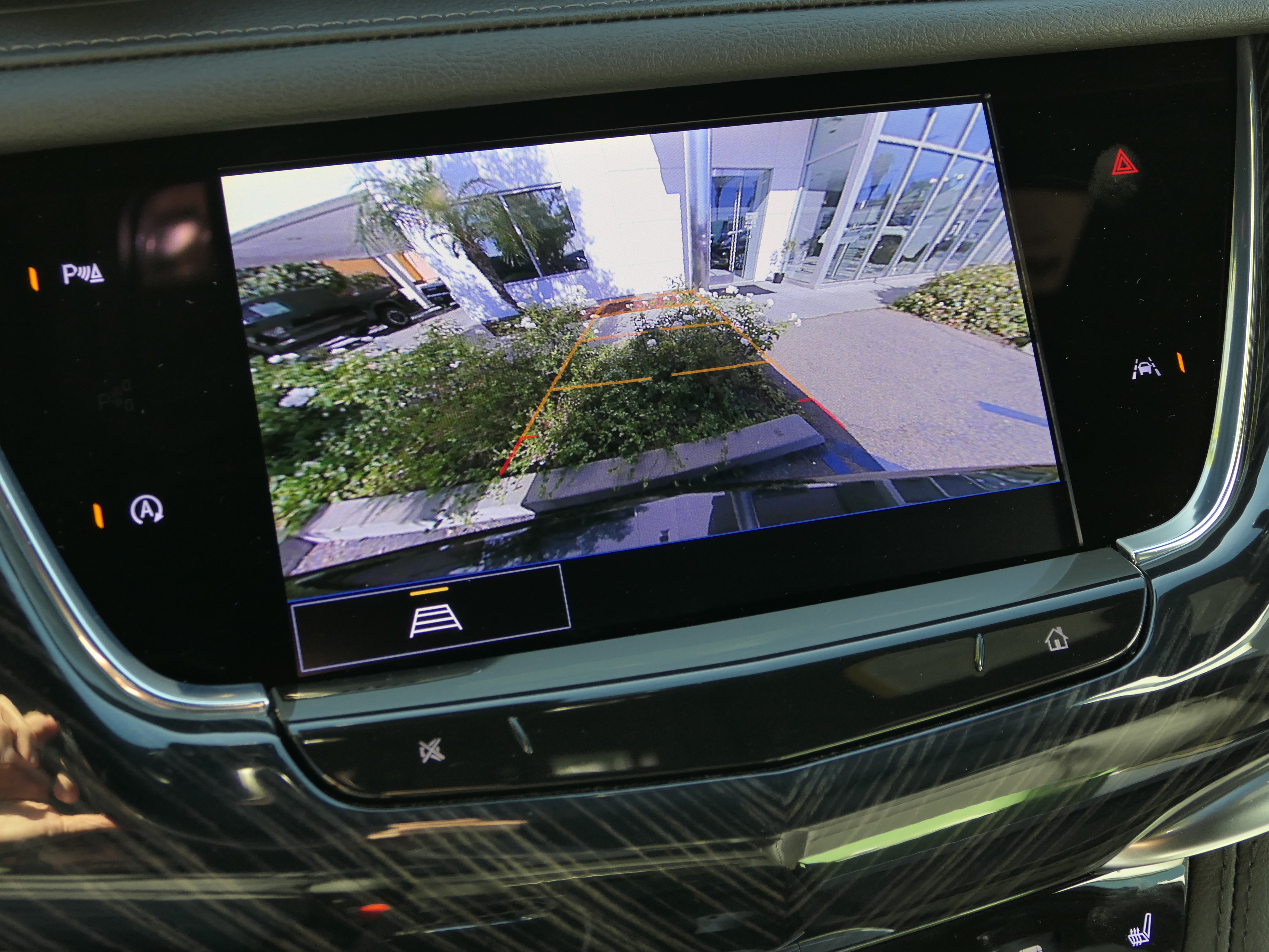 New 2025 Cadillac XT6 Premium Luxury FWD image 21