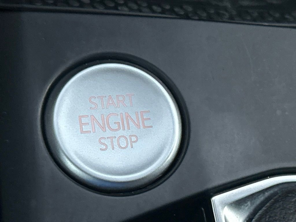 Used 2022 Volkswagen Taos SE w/ Driver Assistance Package image 56