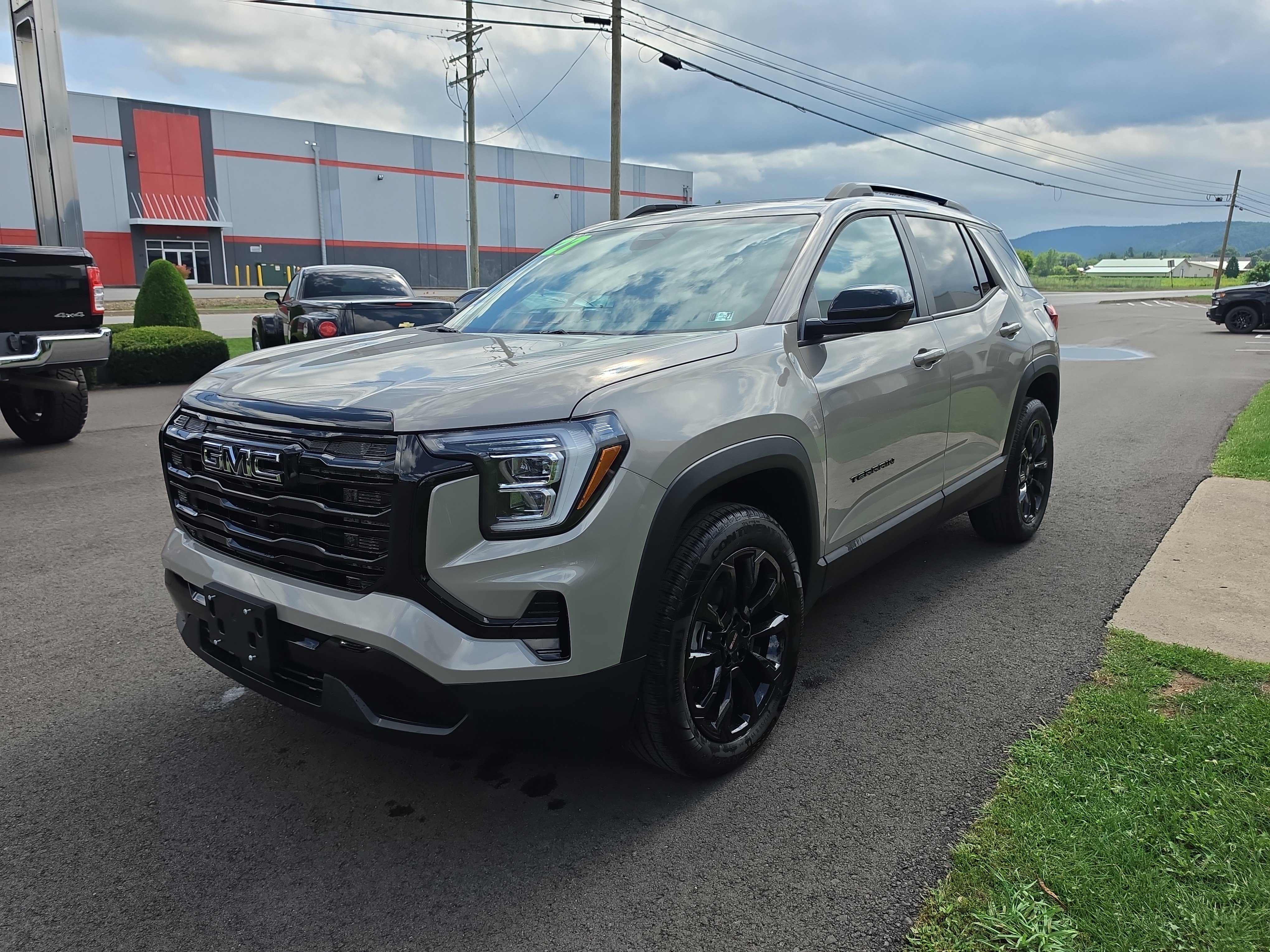 New 2027 GMC Terrain Elevation w/ Elevation Premium Package AWD/4WD image 8