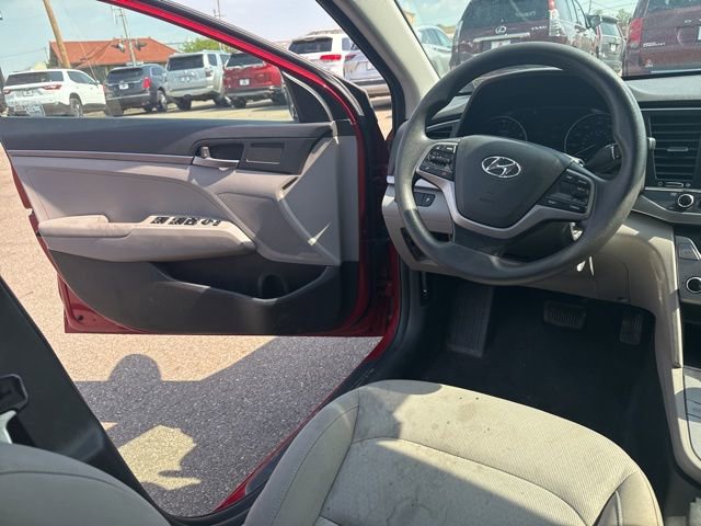 Used 2018 Hyundai Elantra SE FWD image 15
