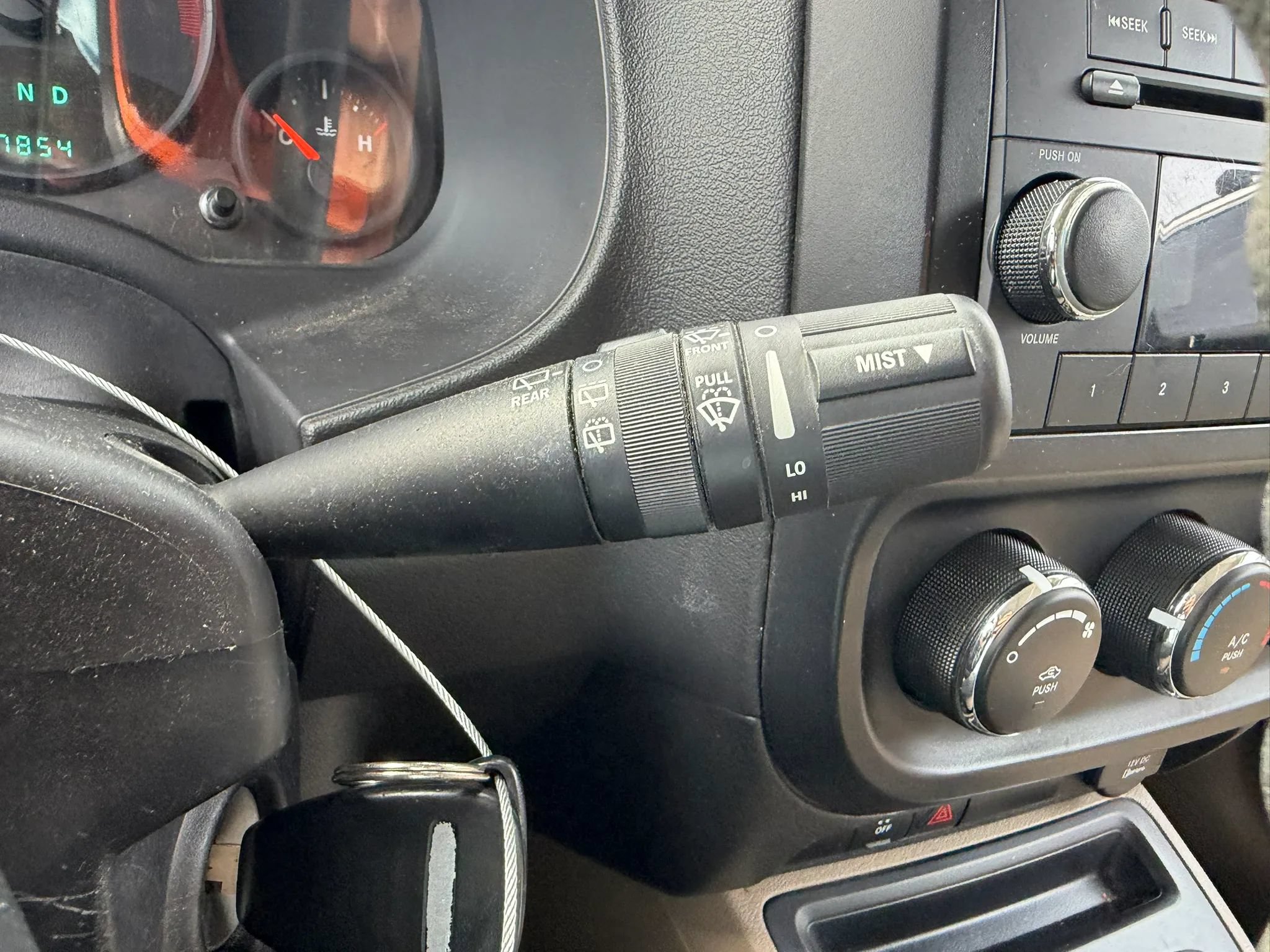 Used 2010 Jeep Patriot Sport AWD/4WD image 13