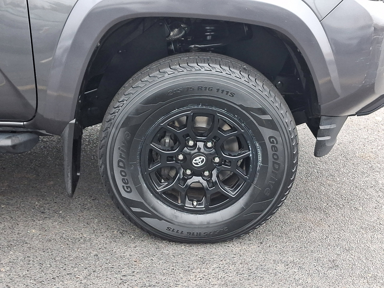 Used 2020 Toyota Tacoma SR5 image 8